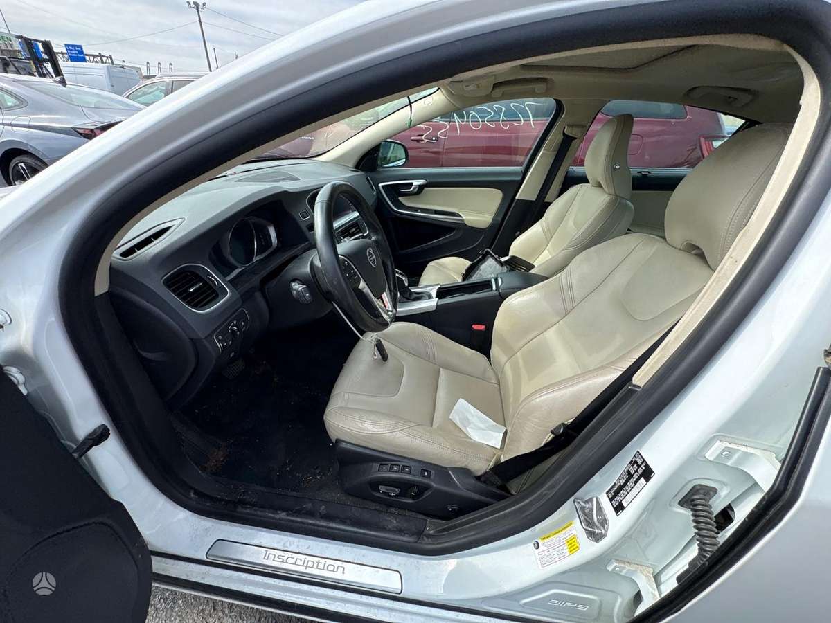 Volvo S60 - 8