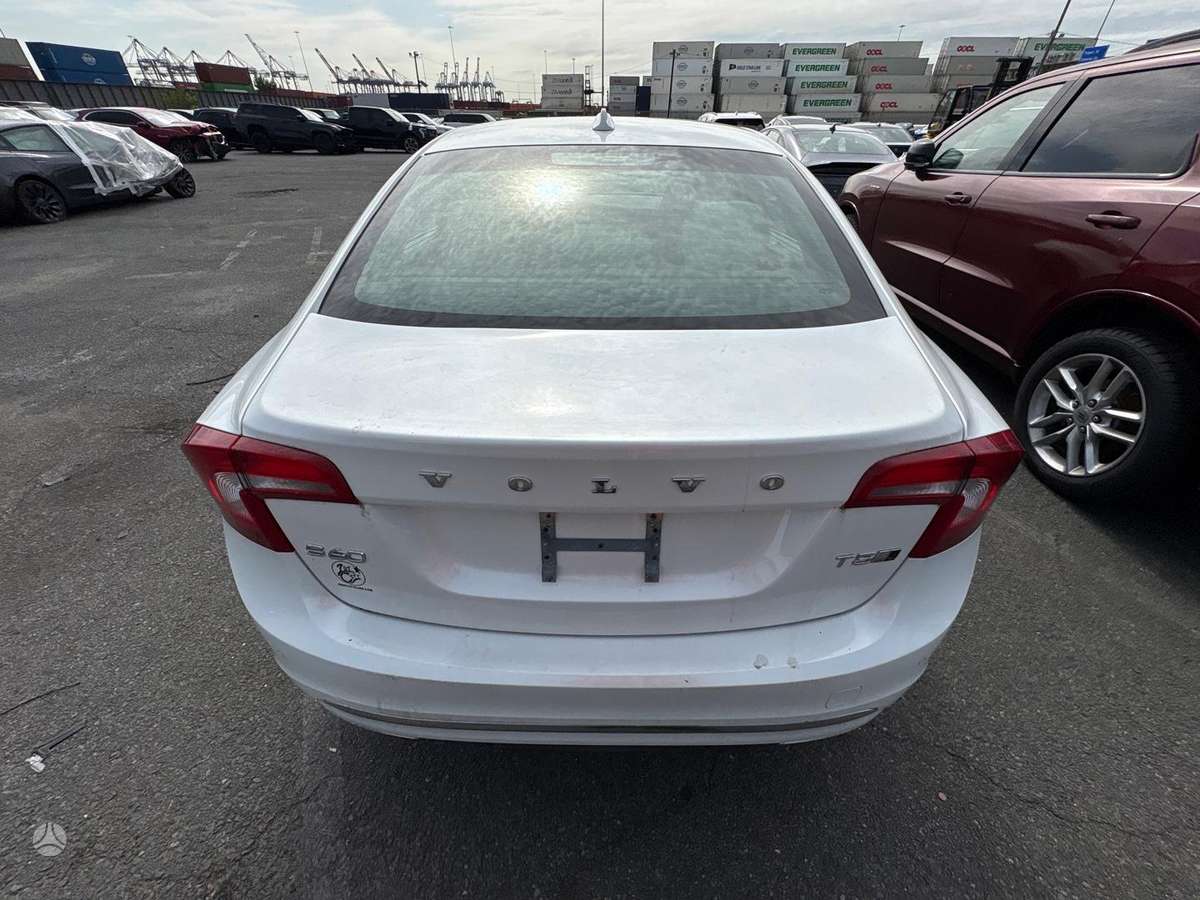 Volvo S60 - 12