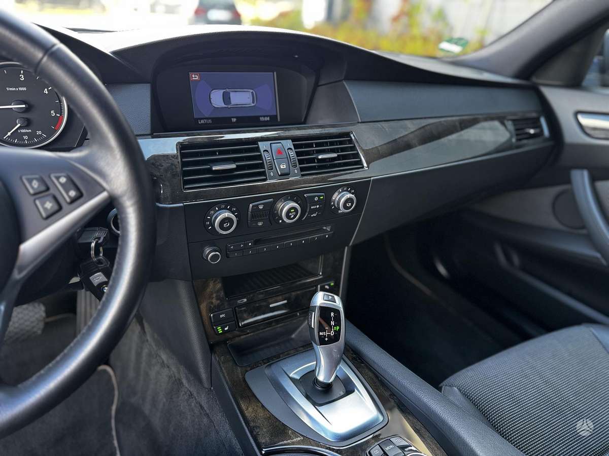 BMW 520, 2.0 l., universalas