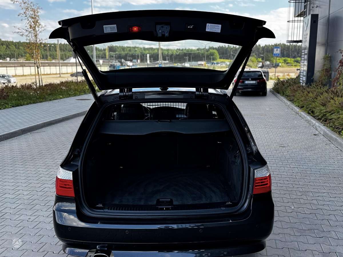 BMW 520, 2.0 l., Универсал