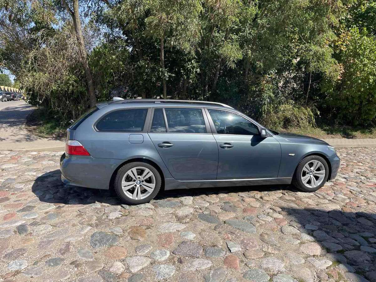 BMW 520, 2.0 l., wagon