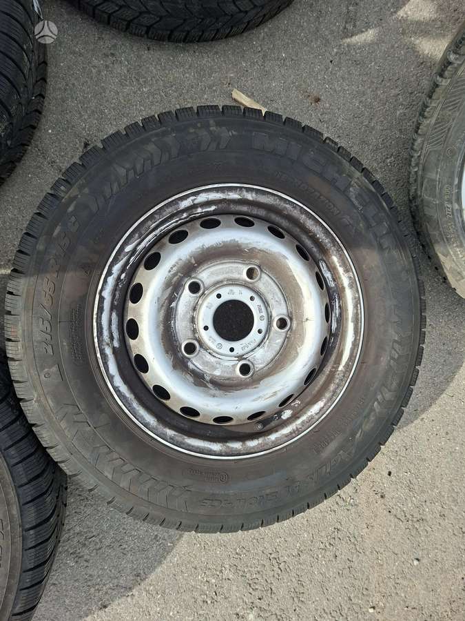 Michelin, žieminės 215/65 R15
