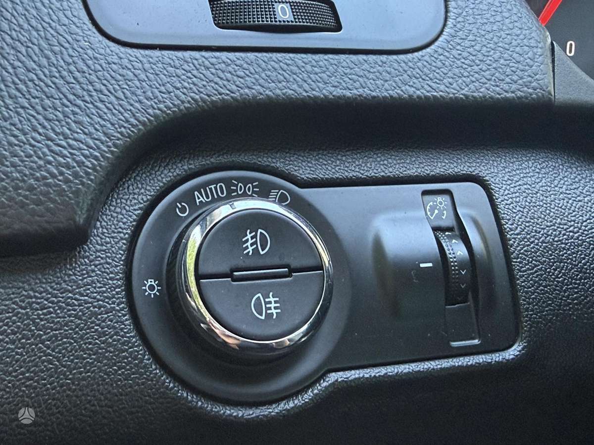 Opel Insignia, 1.6 l., Универсал