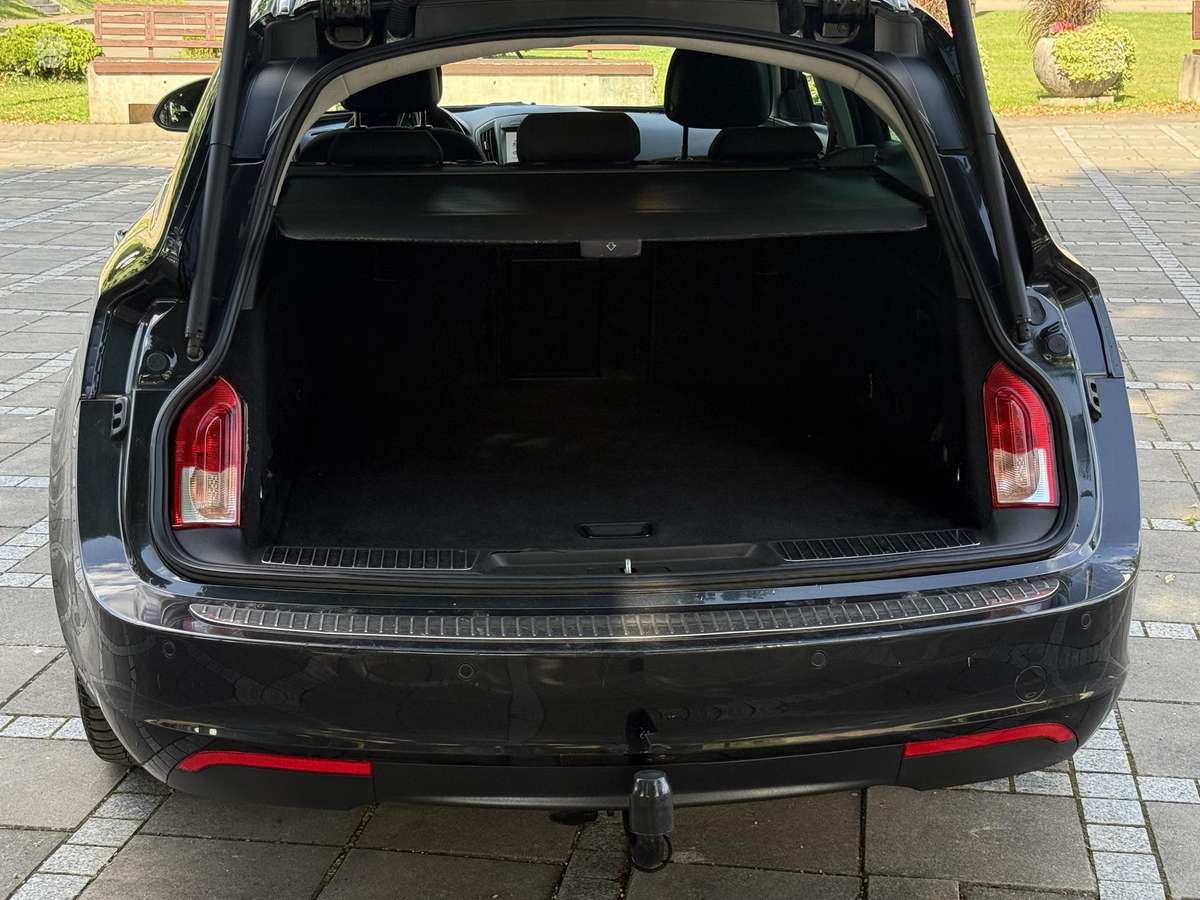 Opel Insignia, 1.6 l., Универсал