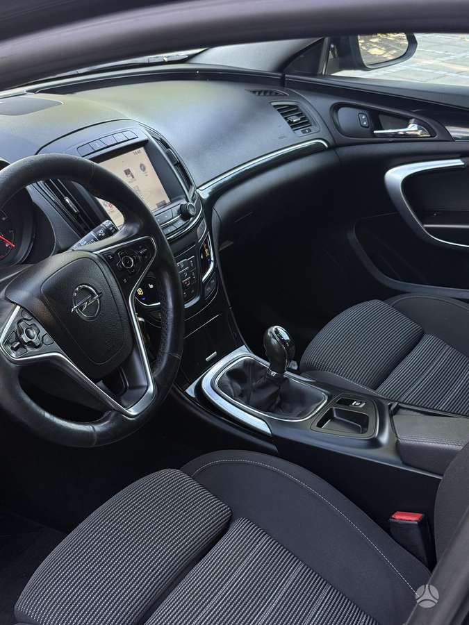 Opel Insignia, 1.6 l., Универсал