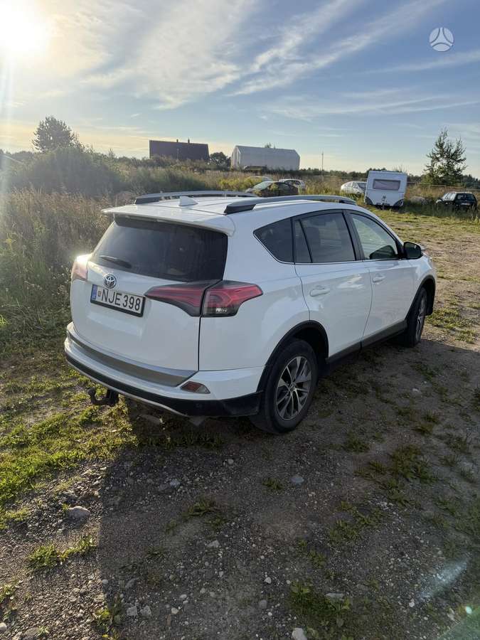 Toyota RAV4 - 3