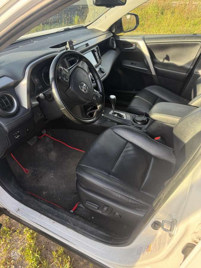 Toyota RAV4 - 5