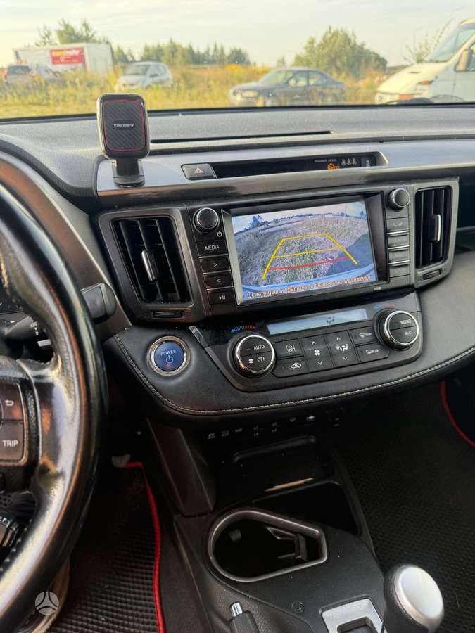 Toyota RAV4 - 7