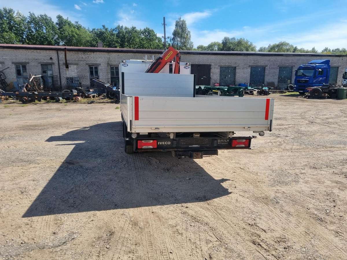 Iveco 65C14, su kranu