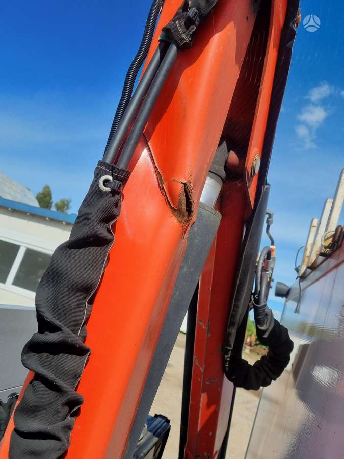 Iveco 65C14, su kranu