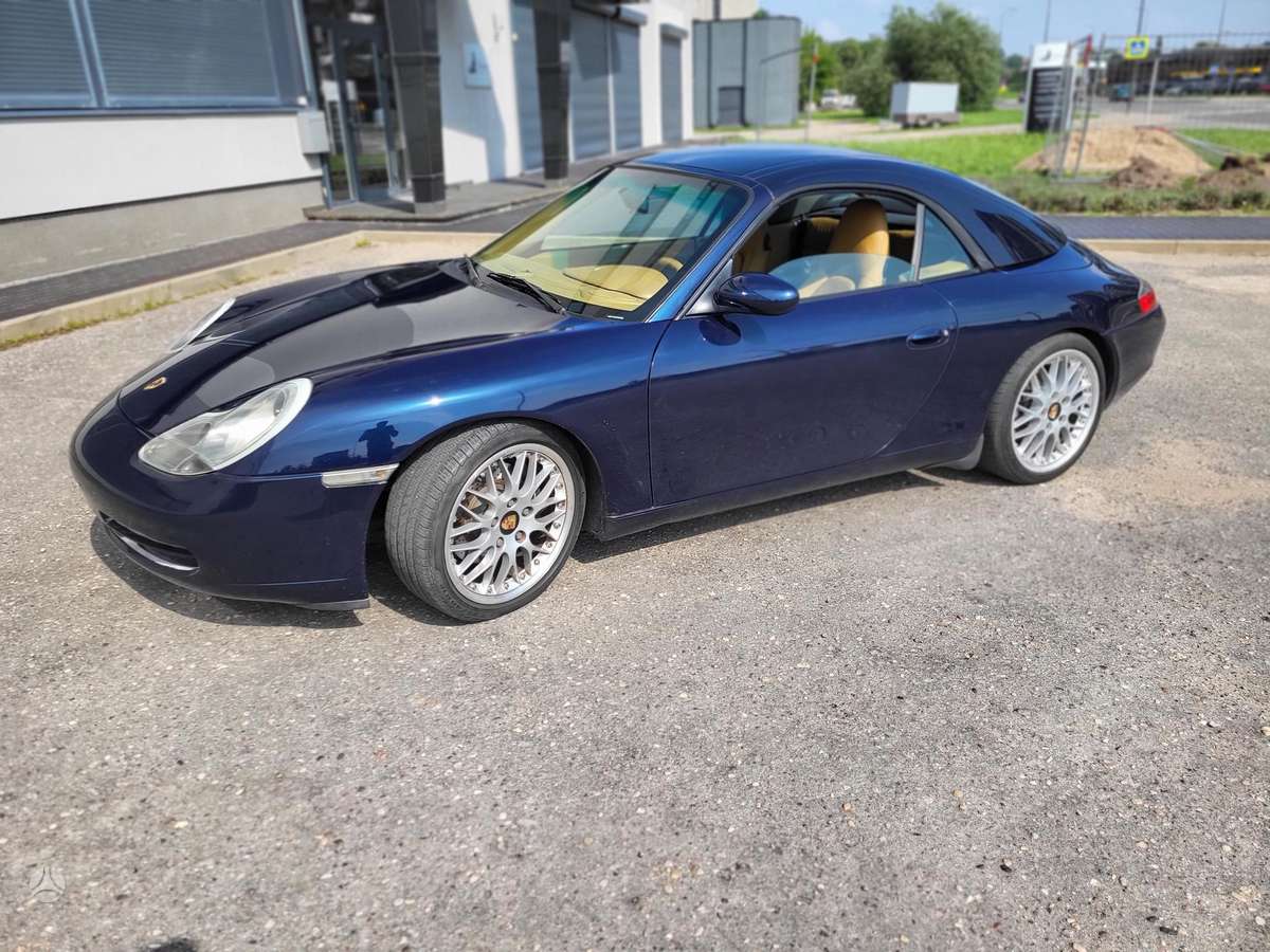 Porsche 911, Седан