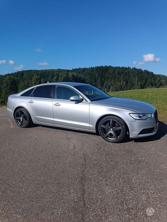 Audi A6, 2.0 l., Седан