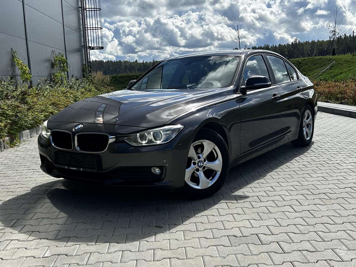 BMW 320, 2.0 l., Седан