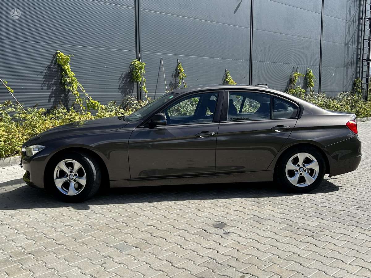 BMW 320, 2.0 l., Седан