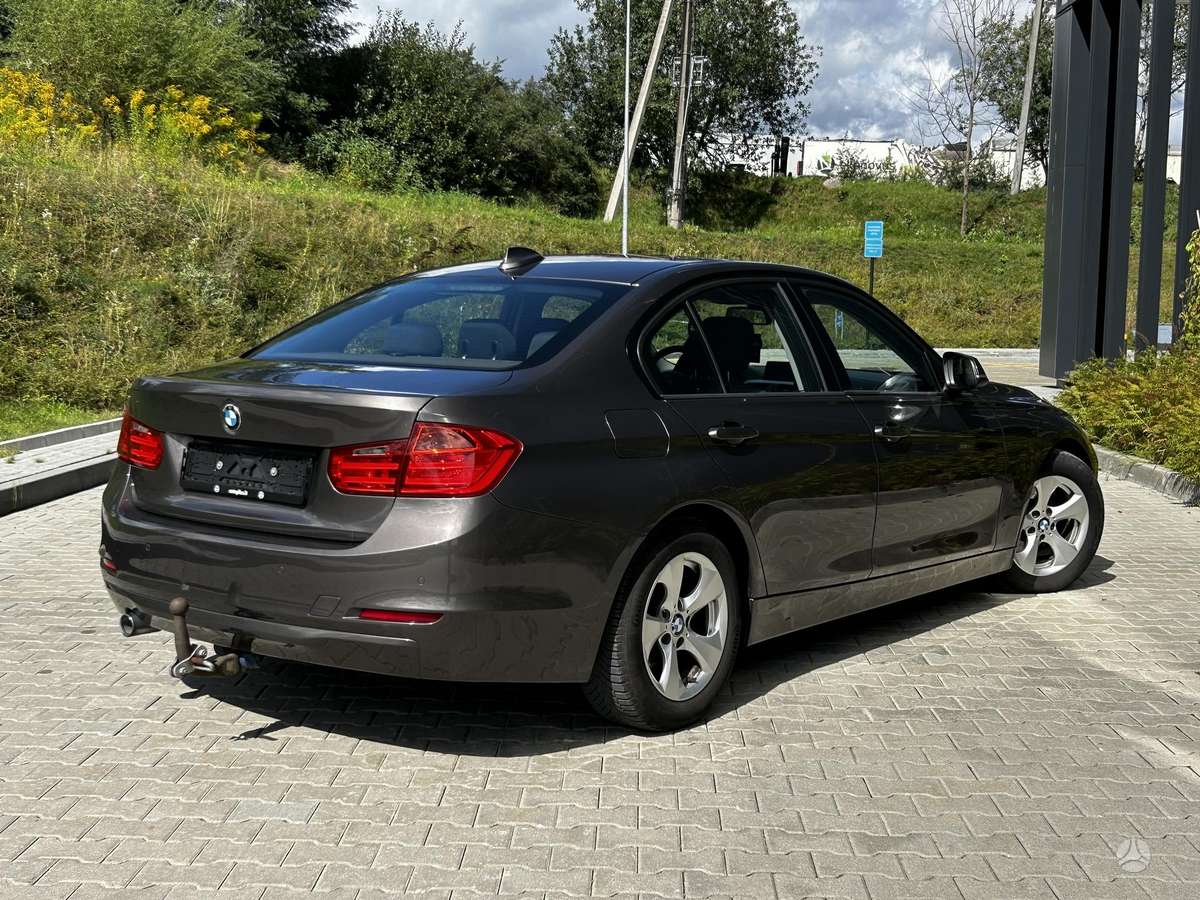 BMW 320, 2.0 l., Седан