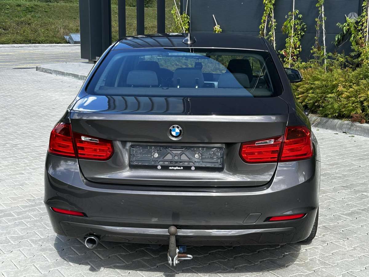 BMW 320, 2.0 l., Седан