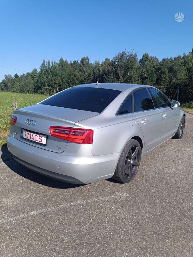 Audi A6, 2.0 l., Седан