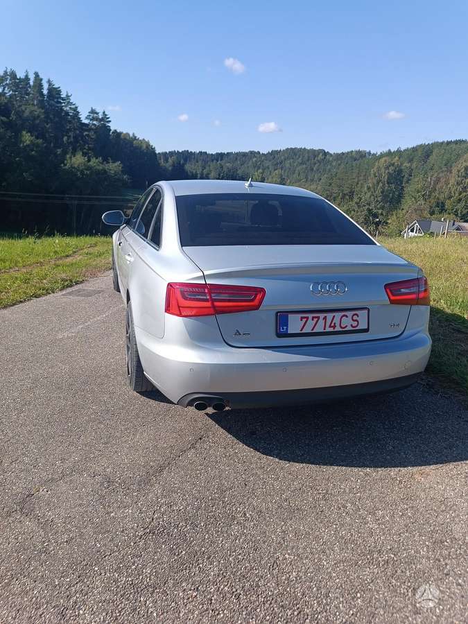 Audi A6, 2.0 l., Седан
