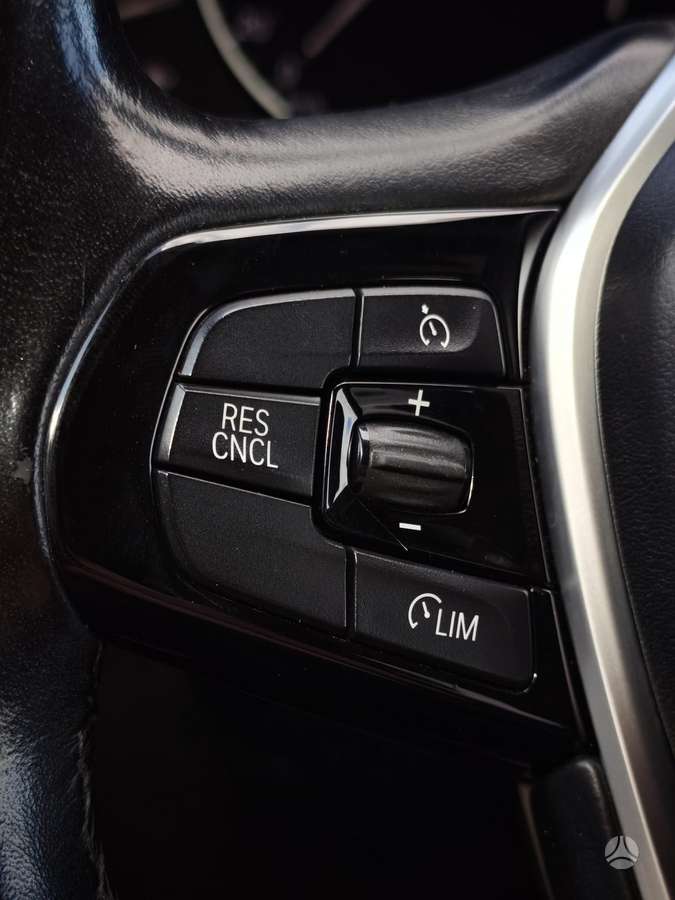 BMW 520, 2.0 l., Седан