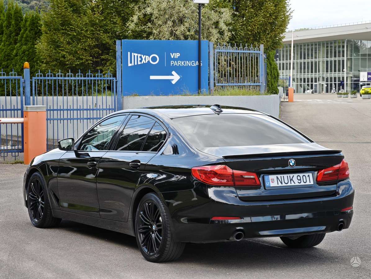 BMW 520, 2.0 l., Седан
