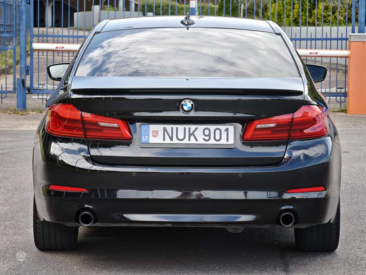 BMW 520, 2.0 l., Седан