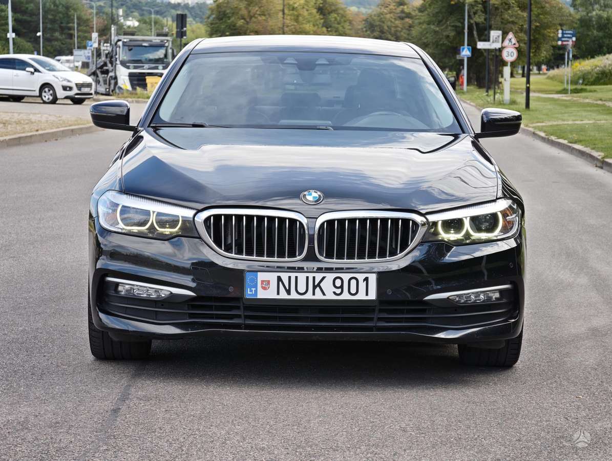 BMW 520, 2.0 l., Седан
