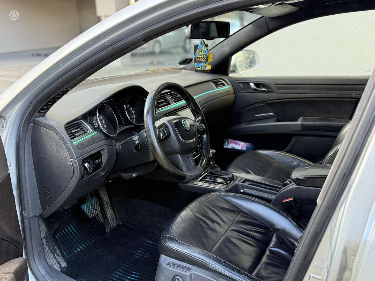 Škoda Superb - 8