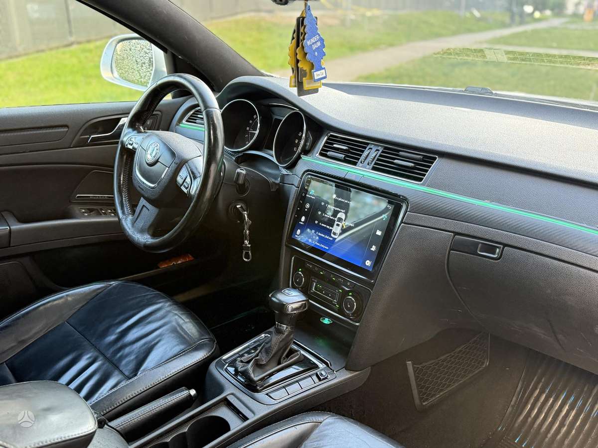 Škoda Superb - 12