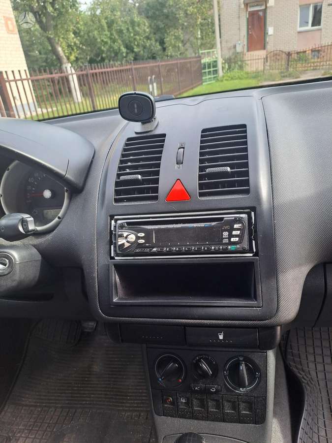 Volkswagen Polo, hatchback