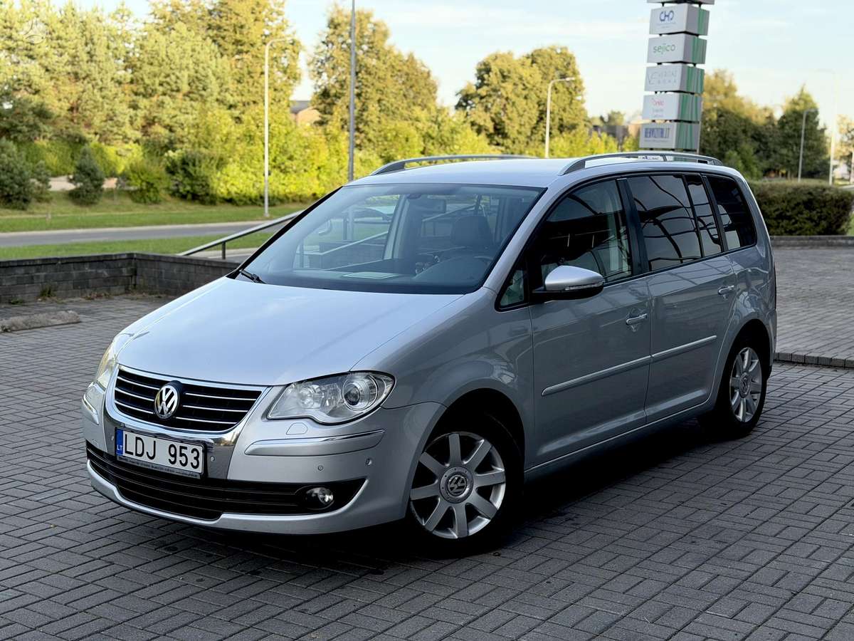 Volkswagen Touran - 2
