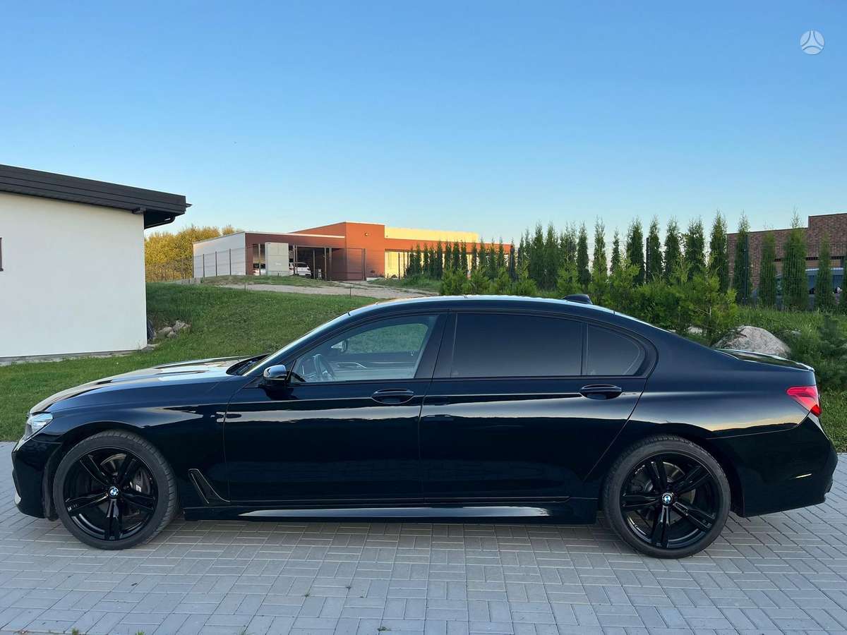 BMW 740, 3.0 l., Лимузин