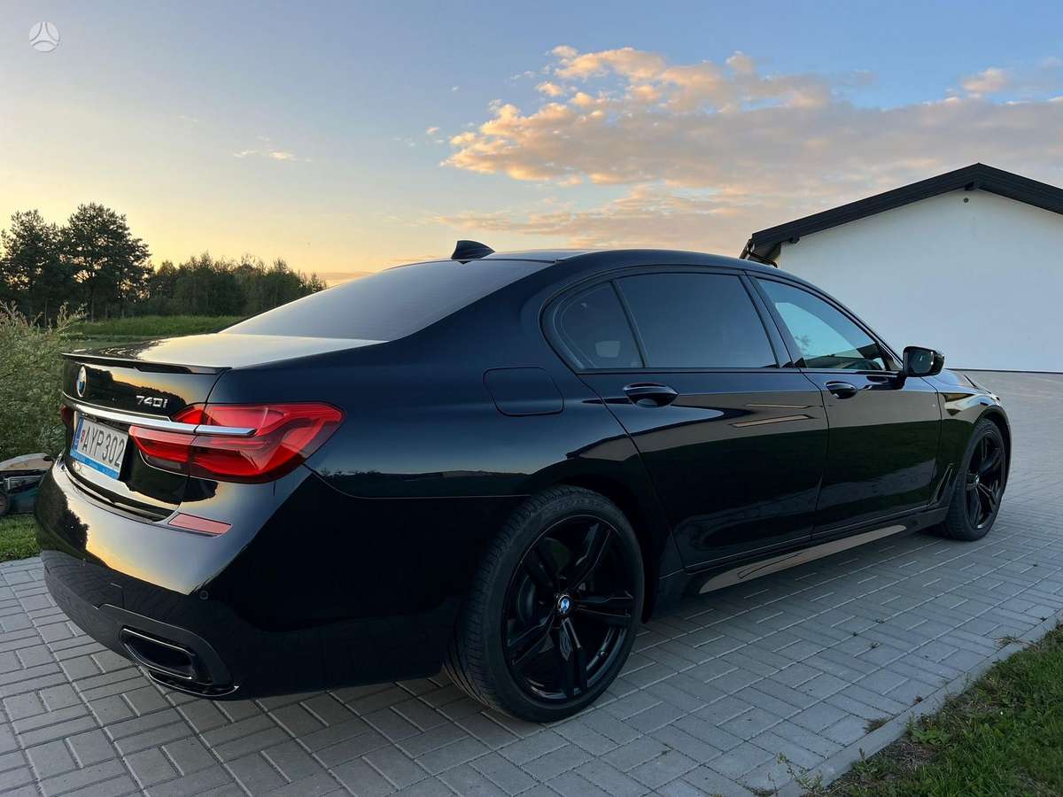 BMW 740, 3.0 l., limousine