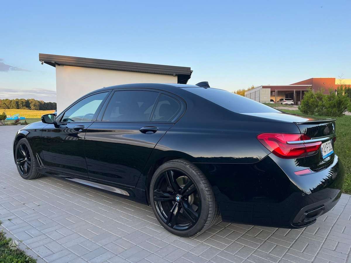 BMW 740, 3.0 l., Лимузин