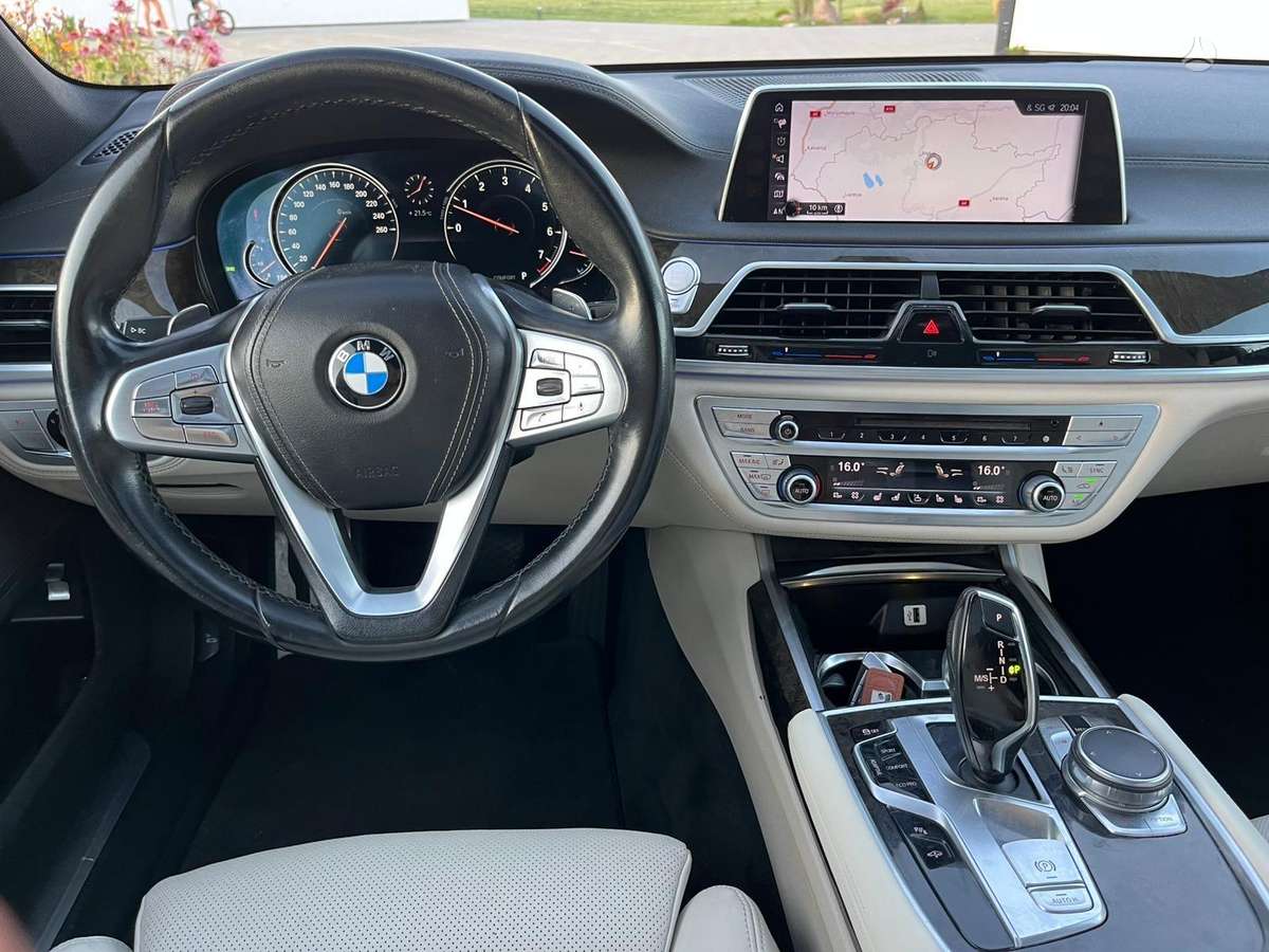 BMW 740, 3.0 l., Лимузин