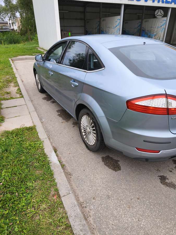 Ford Mondeo, 1.8 l., hatchback