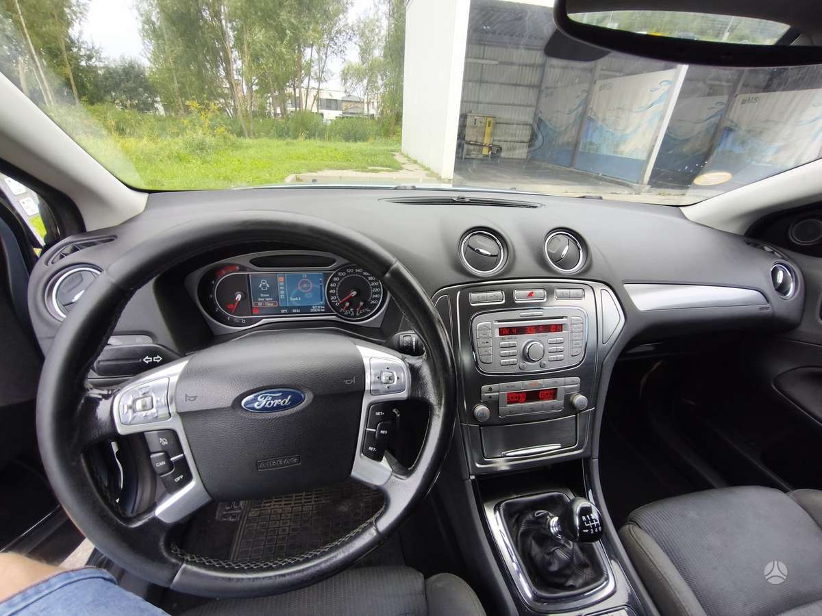 Ford Mondeo, 1.8 l., hatchback