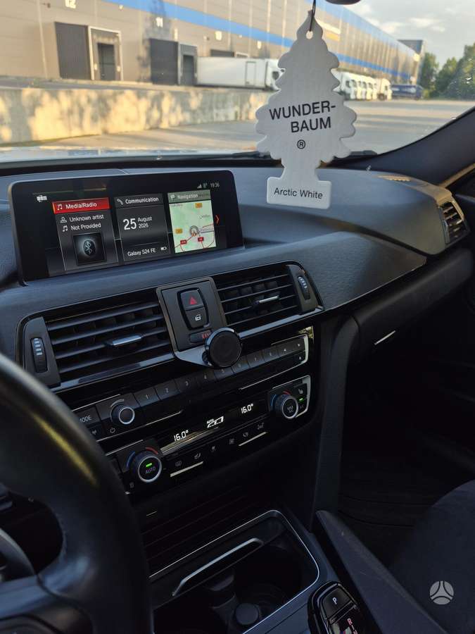 BMW 320, 2.0 l., universalas