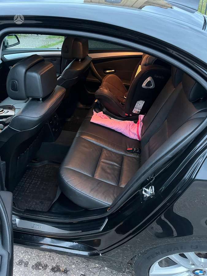 BMW 525, 3.0 l., Седан