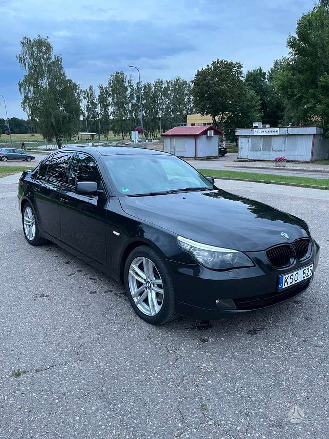BMW 525, 3.0 l., Седан