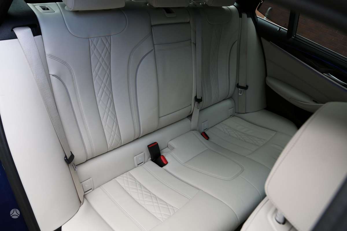 BMW 530, Универсал
