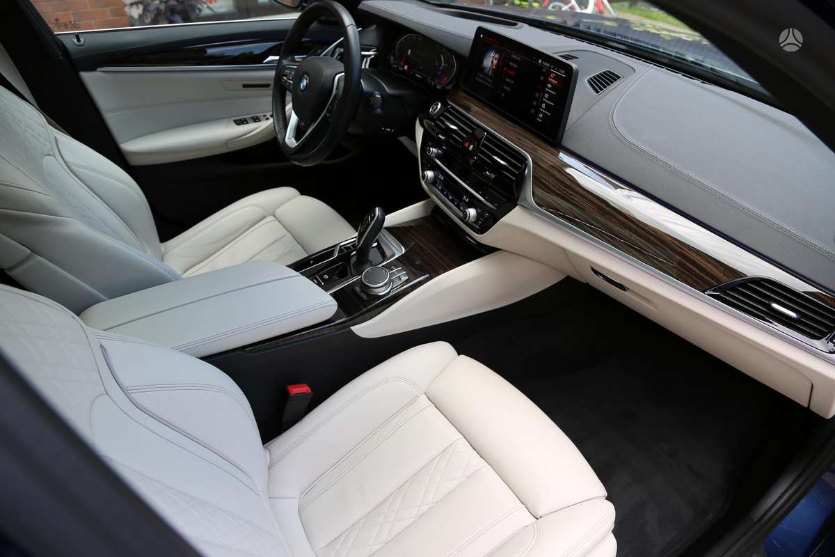 BMW 530, Универсал