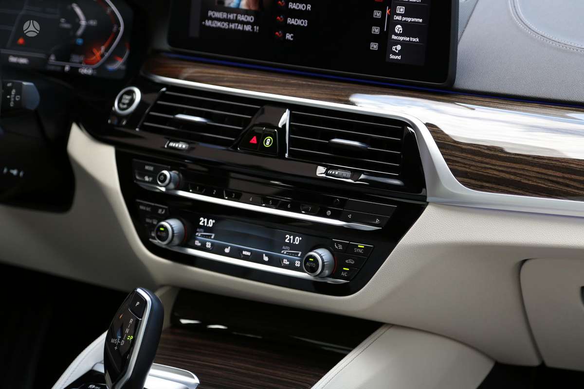 BMW 530, Универсал
