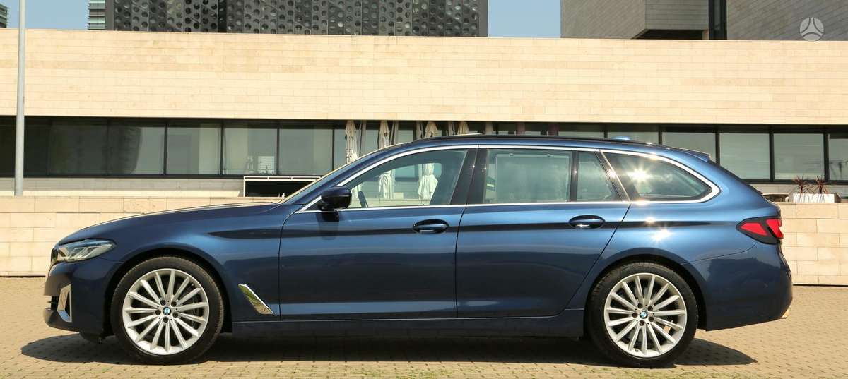 BMW 530, Универсал