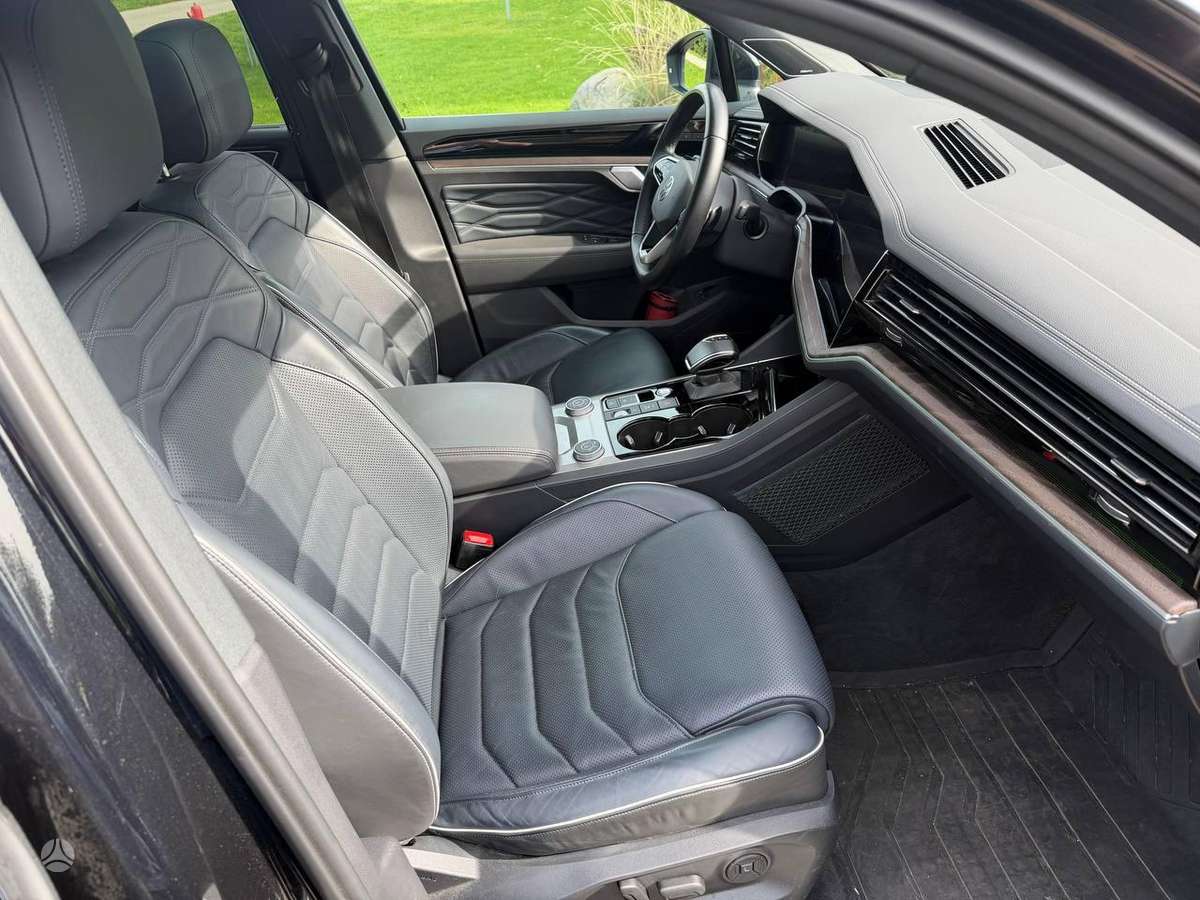 Volkswagen Touareg - 3