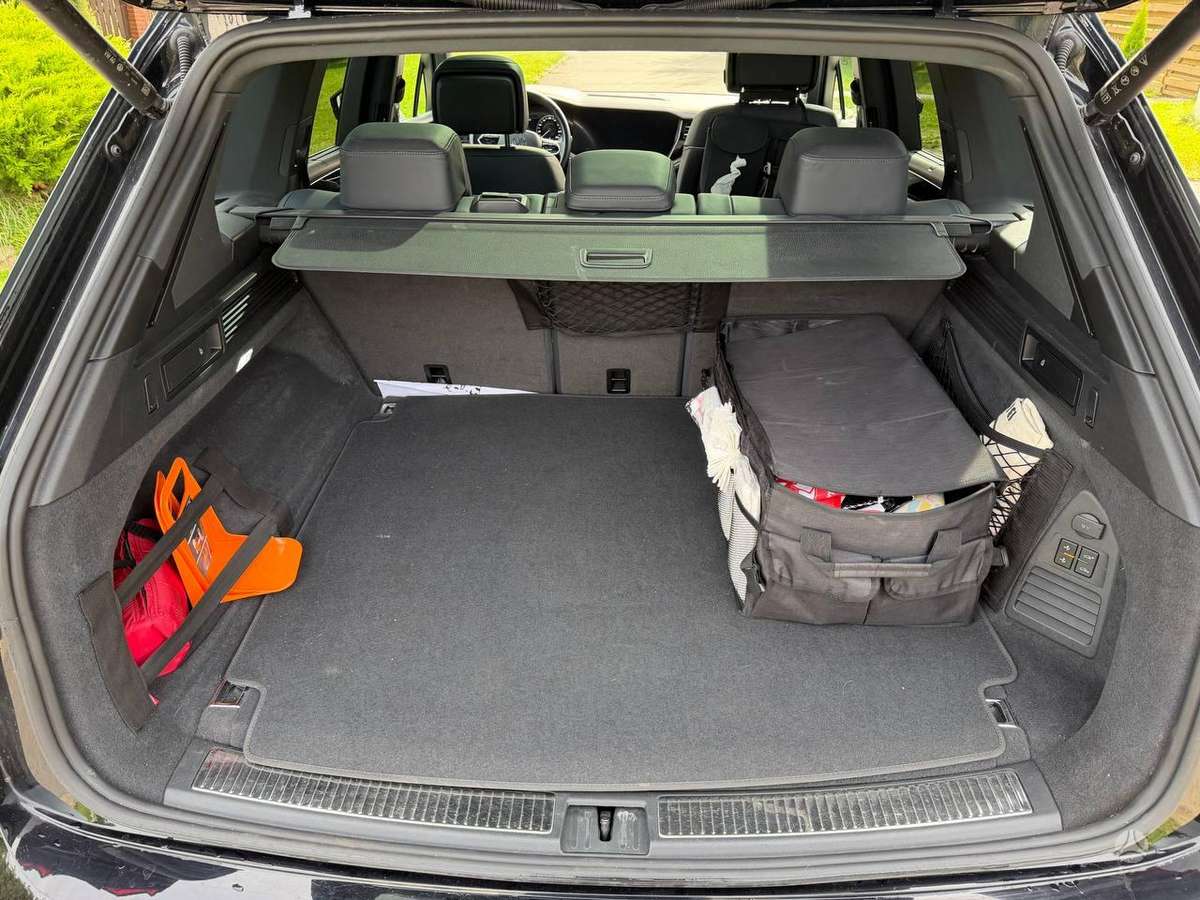 Volkswagen Touareg - 6