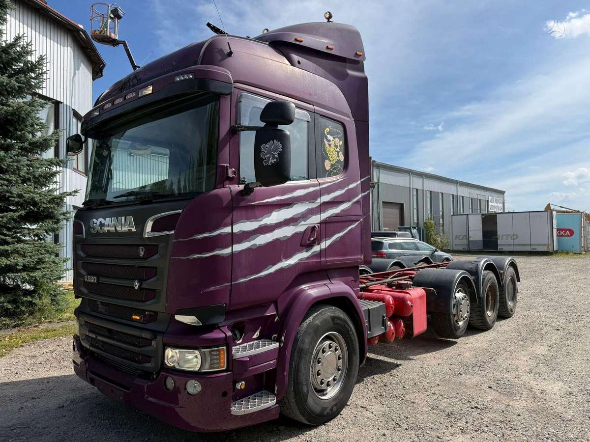 Scania R580 8X4, cab-chassis trucks