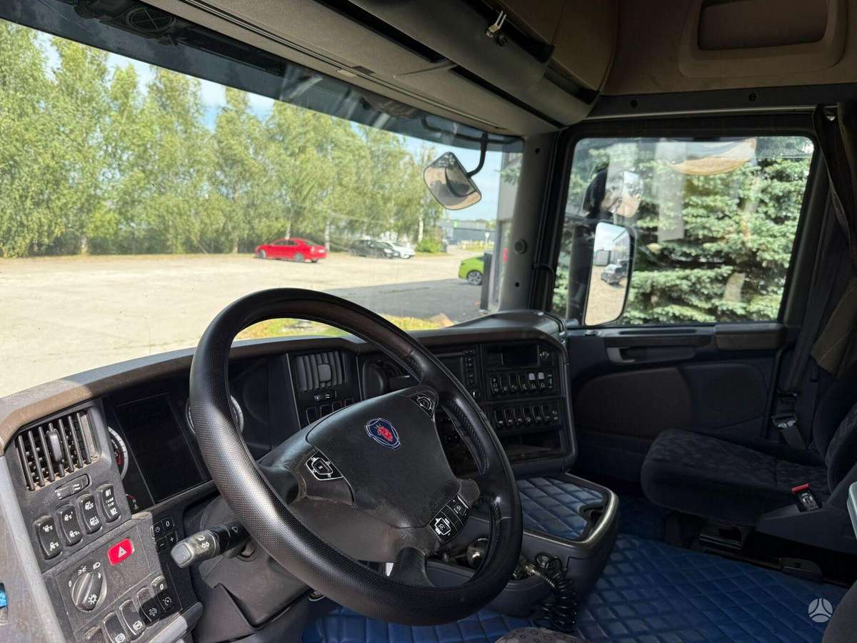 Scania R580 8X4, cab-chassis trucks