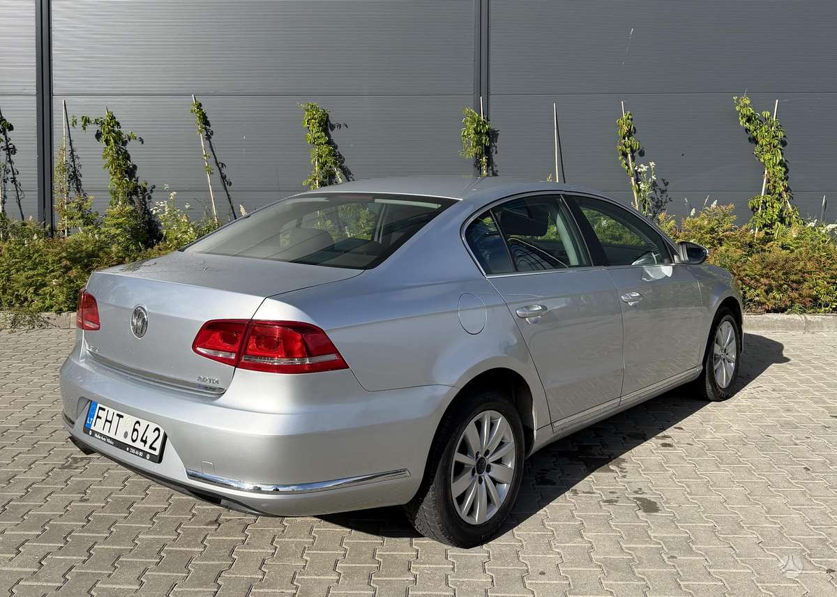 Volkswagen Passat - 3