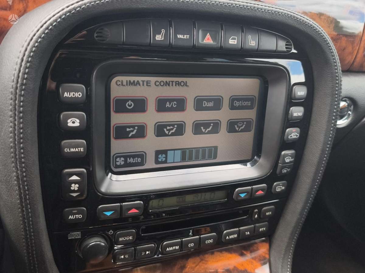 Jaguar XJ, 4.2 l., Седан