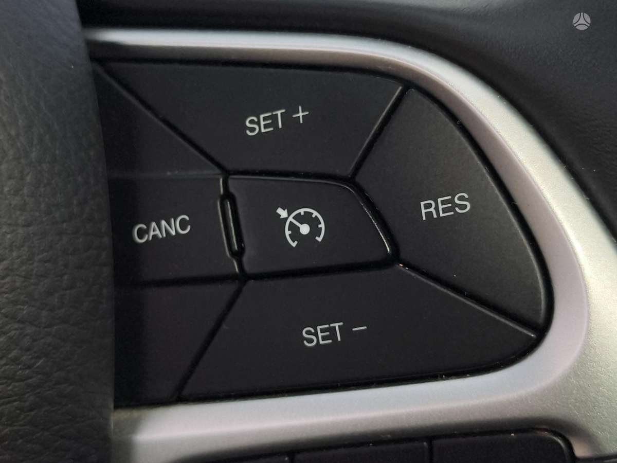 Jeep Compass, 2.4 l., off-road / crossover
